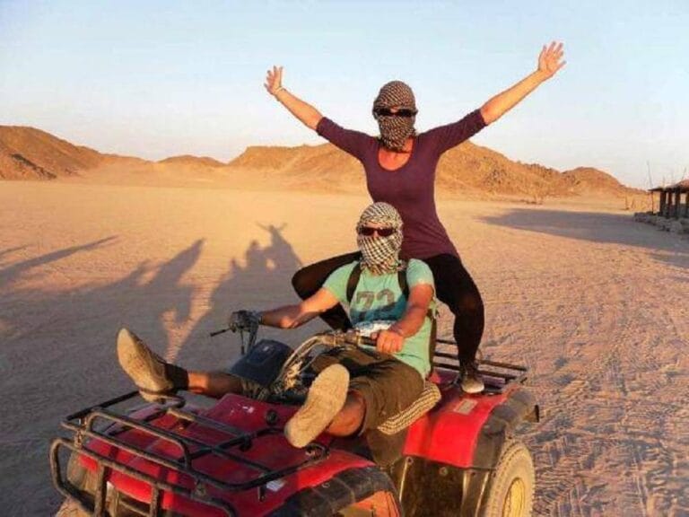 2000x2000-0-70-8f4b855d55e407fea4454a6245611996